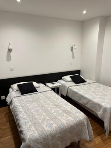 Hotel Luna Park Париж Екстериор снимка